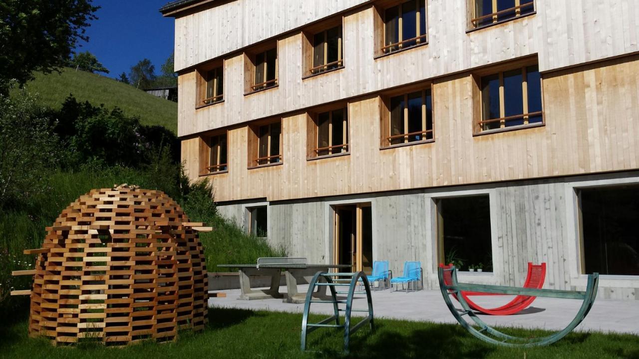 Saanen Gstaad Youth Hostel Luaran gambar
