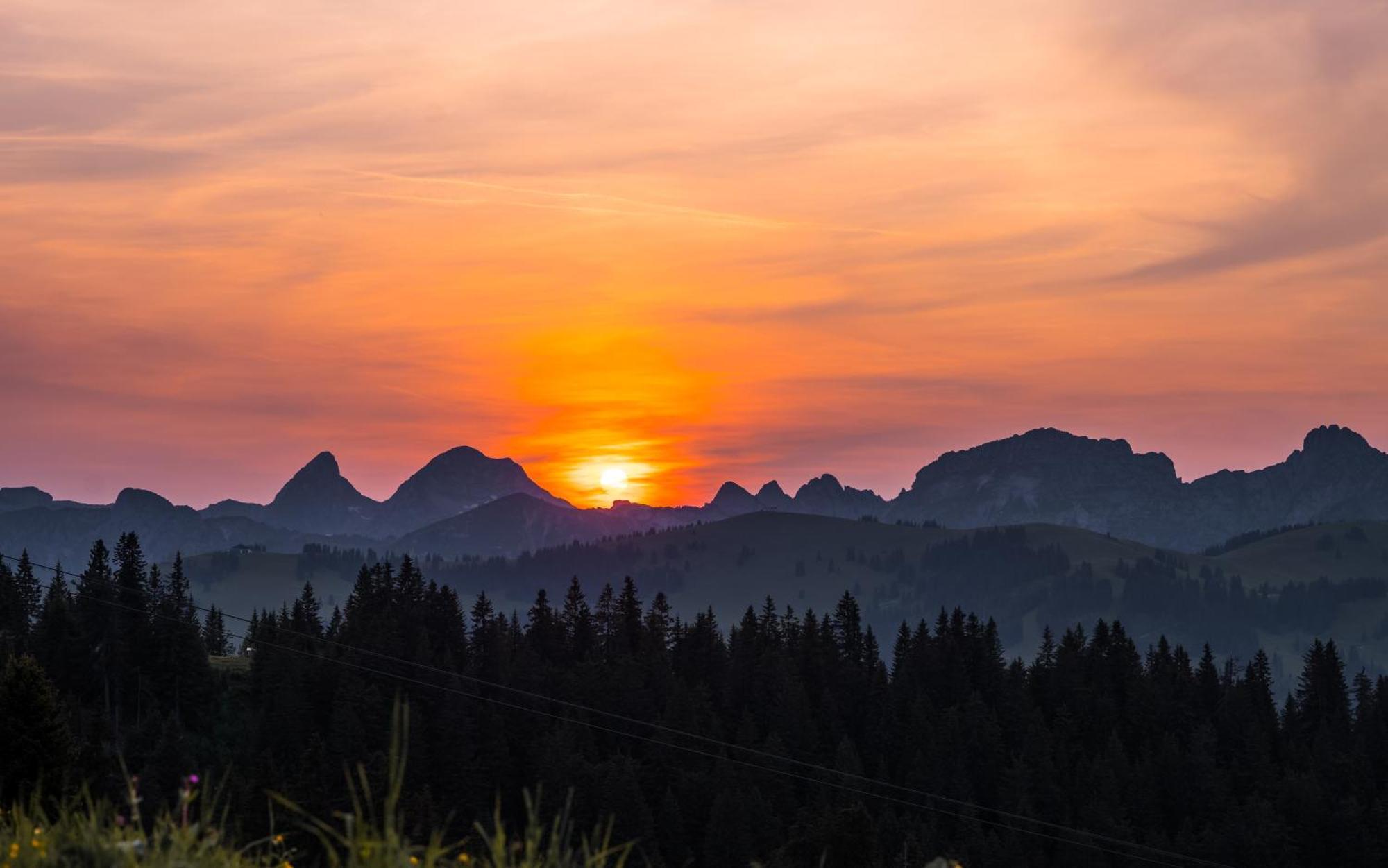 Saanen Gstaad Youth Hostel Luaran gambar