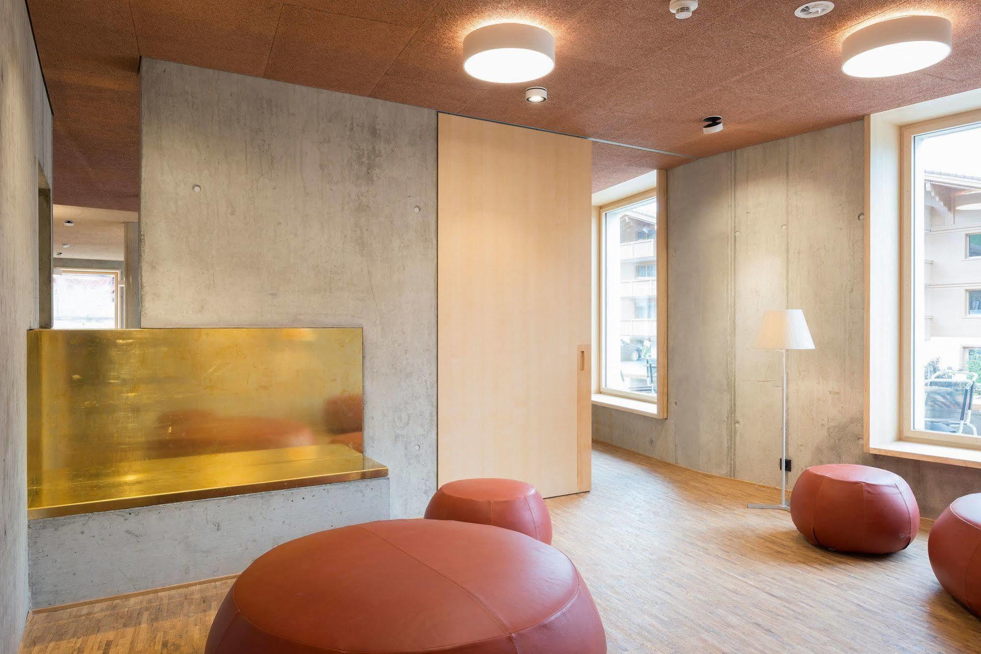 Saanen Gstaad Youth Hostel Luaran gambar