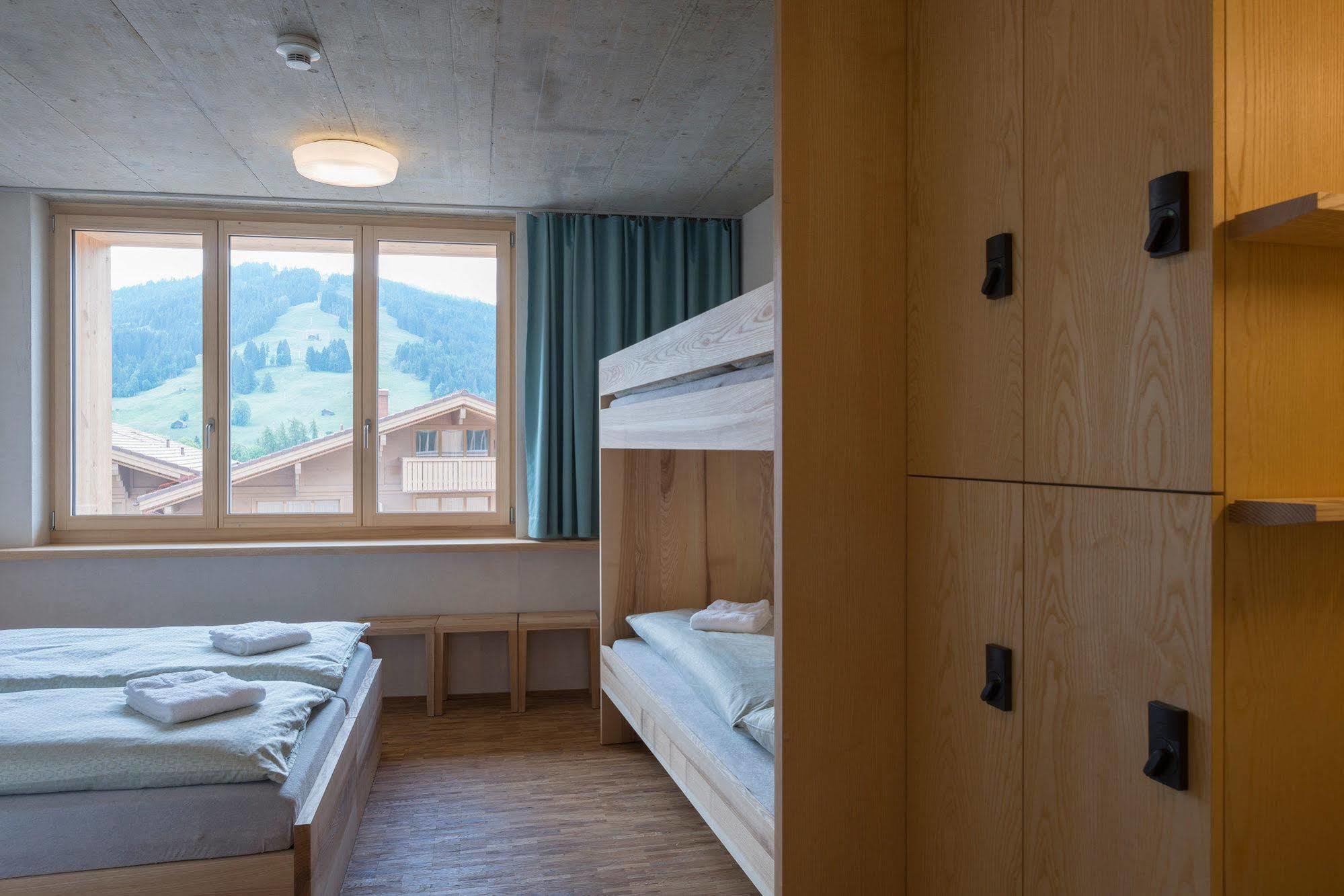Saanen Gstaad Youth Hostel Luaran gambar
