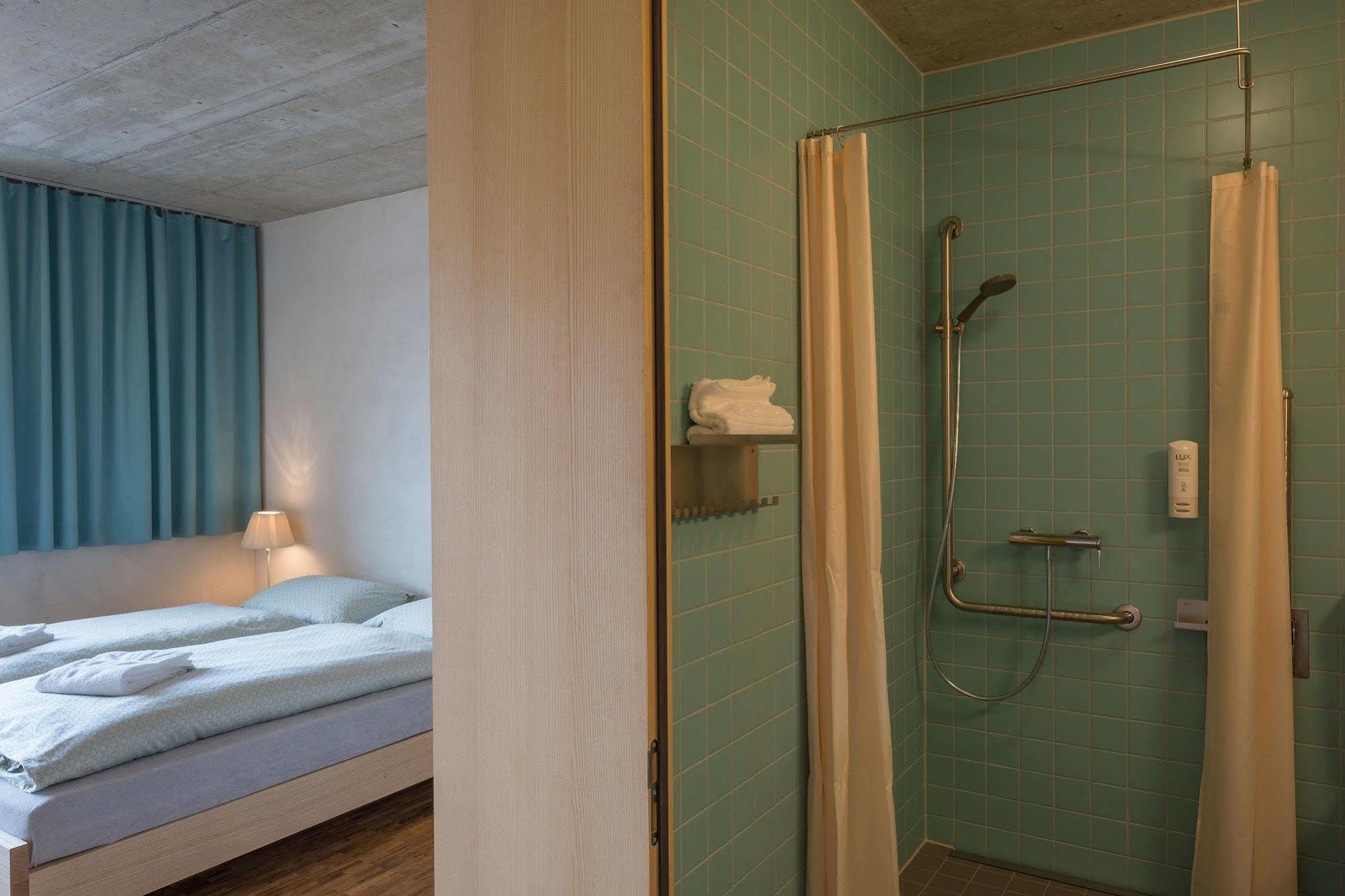 Saanen Gstaad Youth Hostel Luaran gambar
