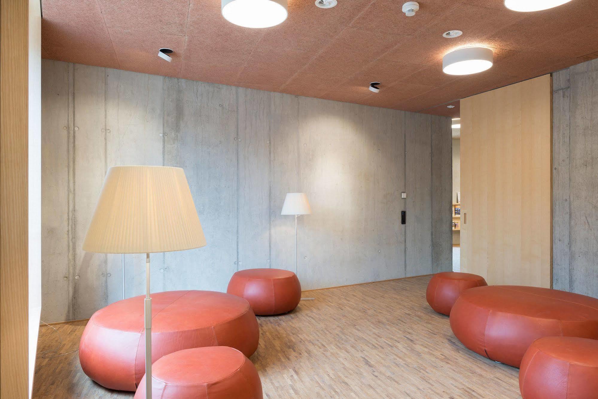 Saanen Gstaad Youth Hostel Luaran gambar
