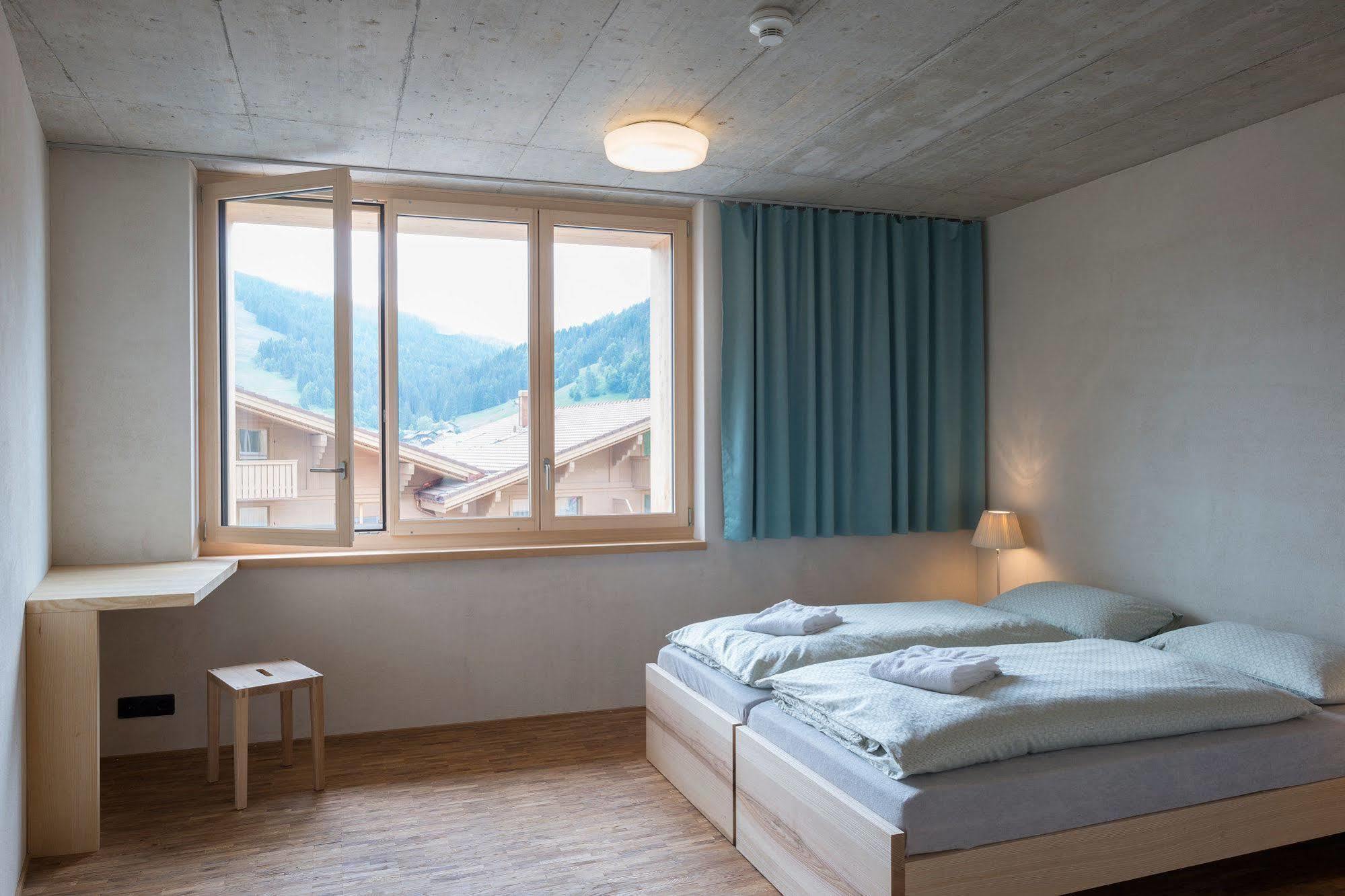 Saanen Gstaad Youth Hostel Luaran gambar